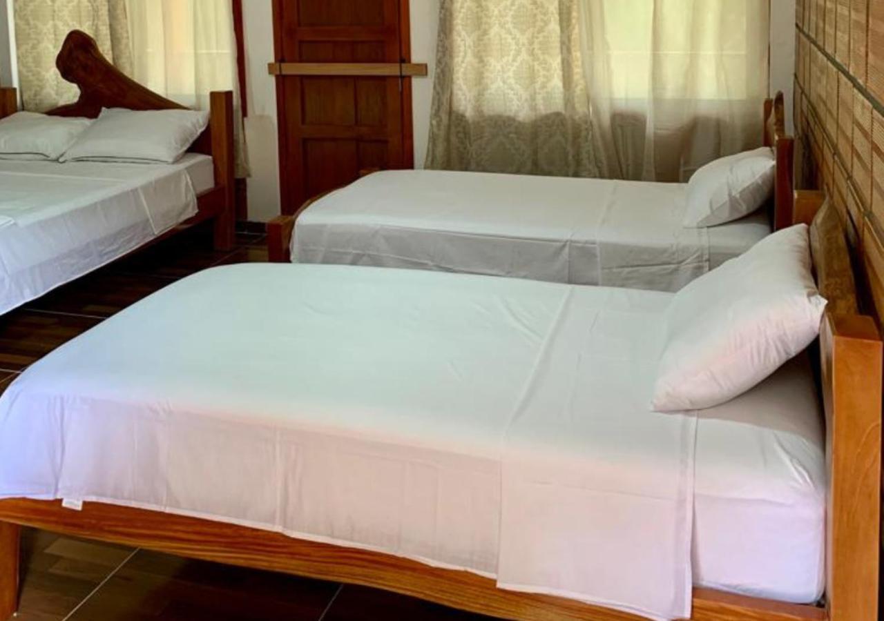 Arca Tayrona Restaurant & Hostal ลอสนารานฆอส ภายนอก รูปภาพ